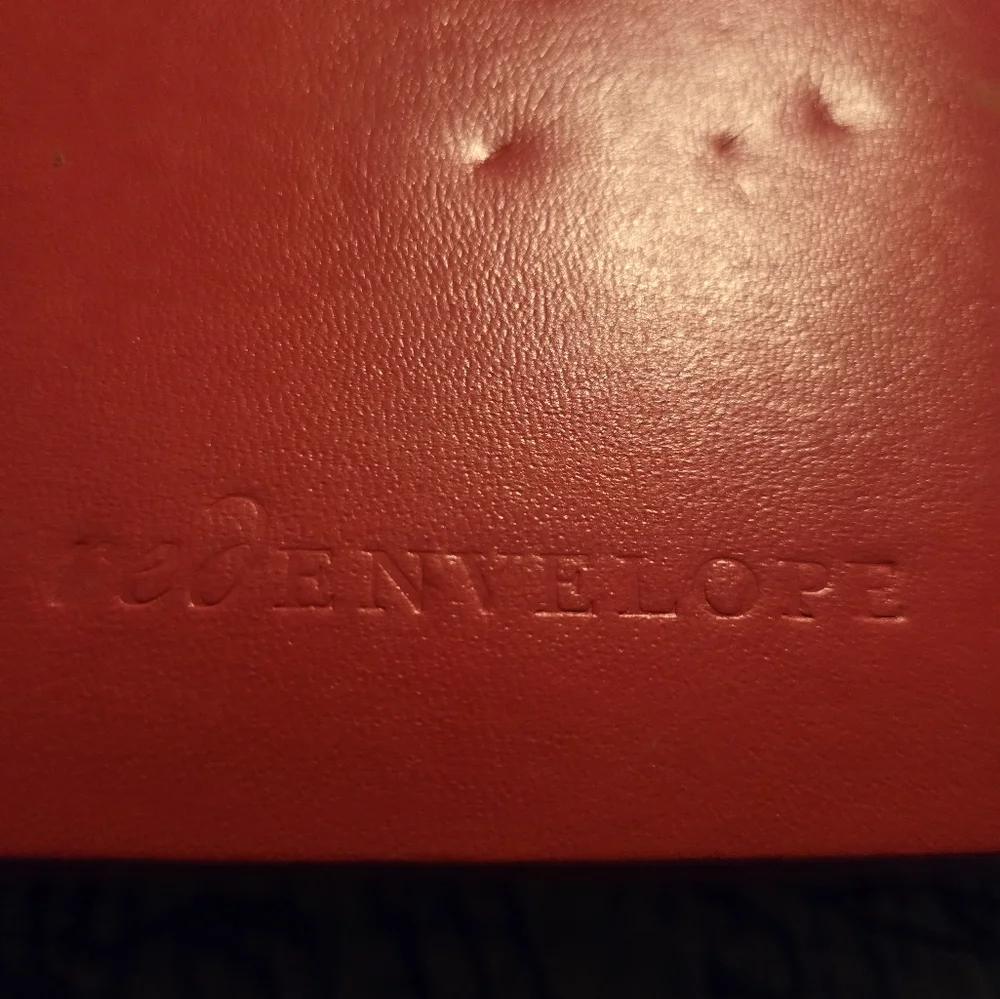 Red Envelope Flores Glass & Copper Necklace from Sandine of Satellite Jewelry - Picture 3 of 7